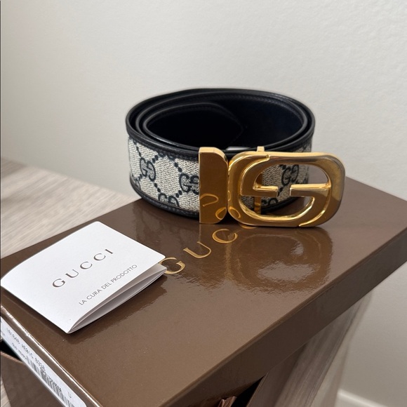 75 Gucci Beige/Black GG Canvas Leather Belt with Gold Double G Buckle reversible main image 8